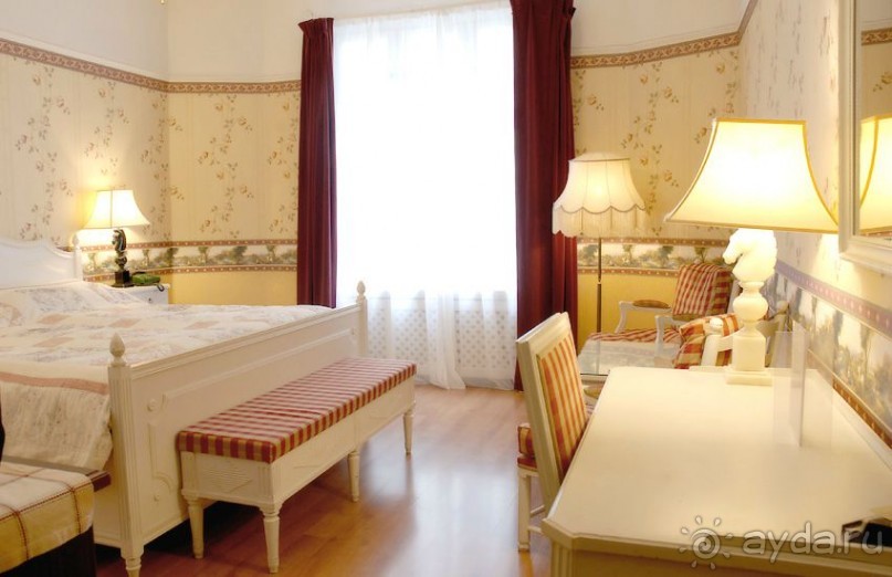 Уютный старинный отель в стиле XIX века, самый центр Стокгольма