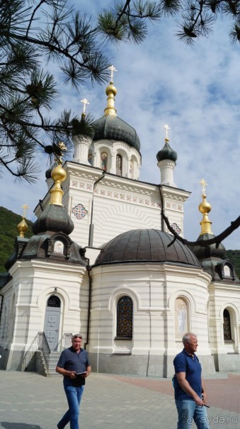 КРЫМ.СЕНТЯБРЬ 2015. Воскресенская церковь (Форос)