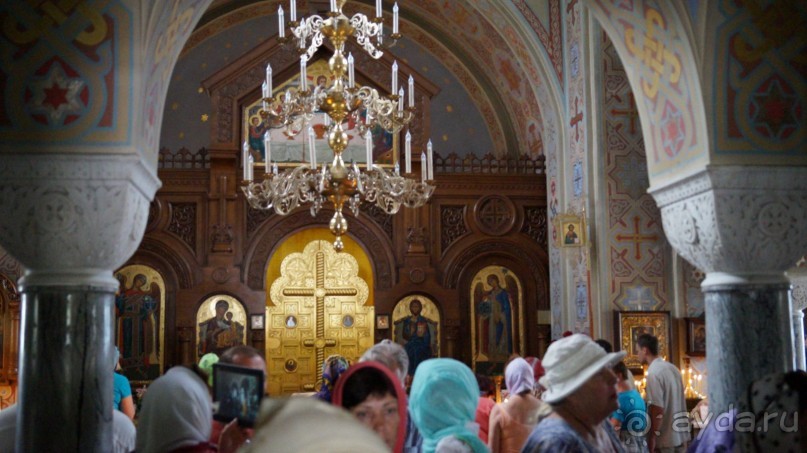 Альбом отзыва "КРЫМ.СЕНТЯБРЬ 2015. Воскресенская церковь (Форос)"