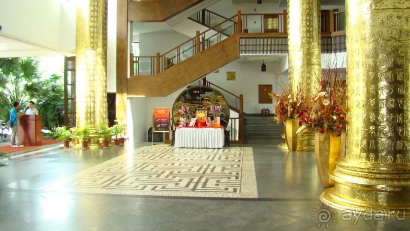 Отель HNA Resort Sanya 5*, холл