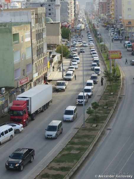 Настоящий Ирак. Путешествие по арабскому Ираку автостопом 