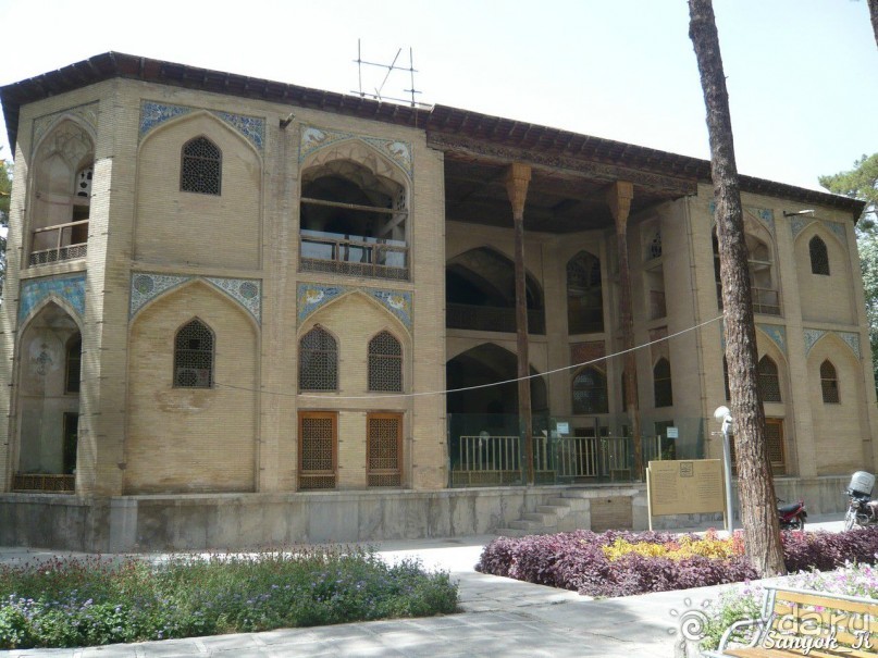 Книга "Незабываемый Иран". Глава 6.2 Достопримечательности Исфахана