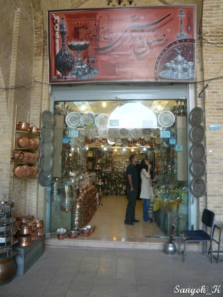 Книга "Незабываемый Иран". Глава 13.3 Базар Кермана (ковры, посуда и сладости)