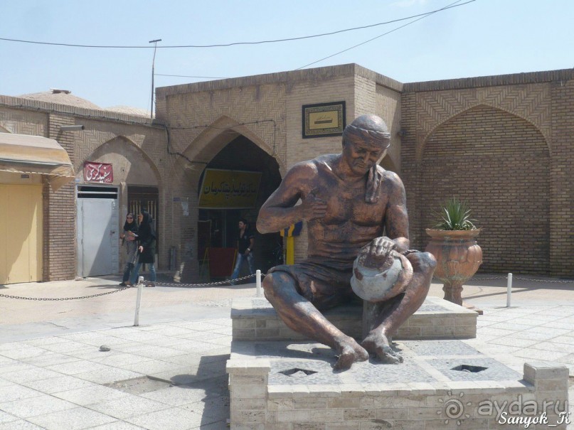 Книга "Незабываемый Иран". Глава 13.3 Базар Кермана (ковры, посуда и сладости)