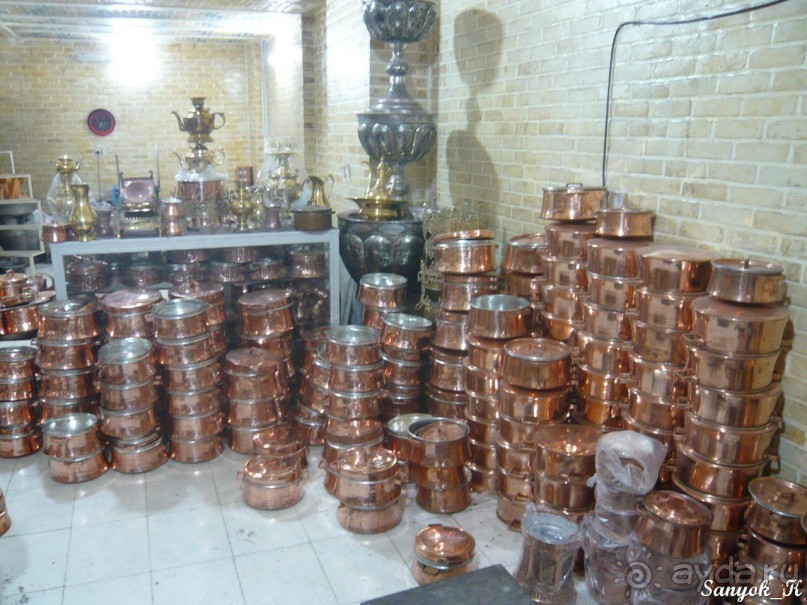 Книга "Незабываемый Иран". Глава 13.3 Базар Кермана (ковры, посуда и сладости)