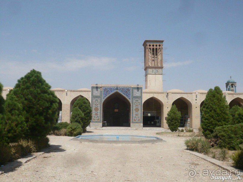 Книга "Незабываемый Иран". Глава 13.3 Базар Кермана (ковры, посуда и сладости)