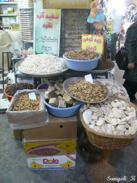 Книга "Незабываемый Иран". Глава 13.3 Базар Кермана (ковры, посуда и сладости)