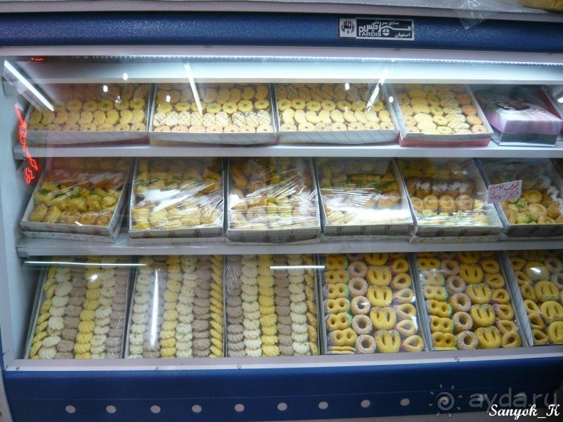 Книга "Незабываемый Иран". Глава 13.3 Базар Кермана (ковры, посуда и сладости)