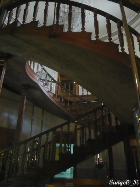 Книга "Незабываемый Иран". Глава 2.6 Музей стекла и керамики