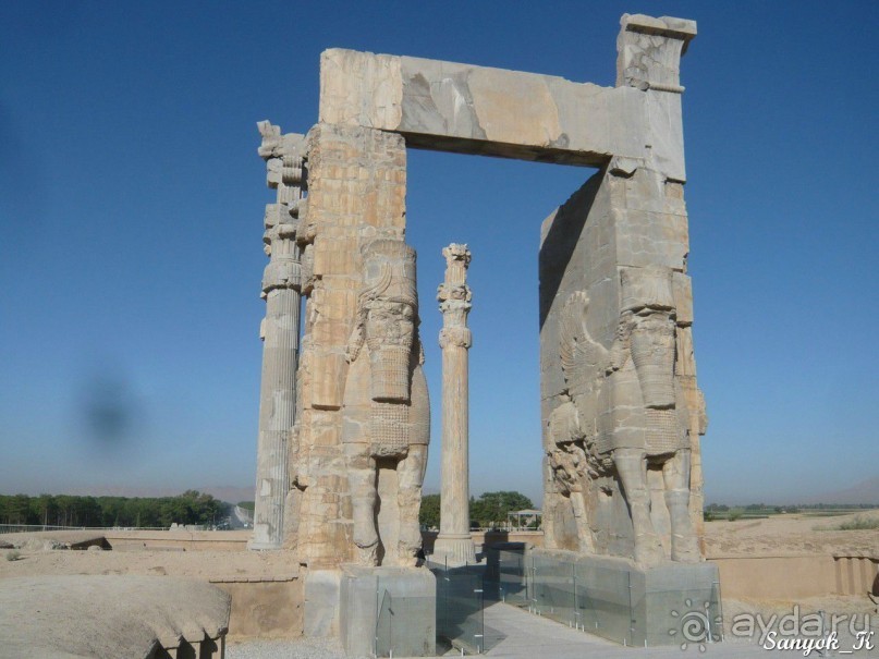 Книга "Незабываемый Иран". Глава 7.3 Персеполь и его окрестности