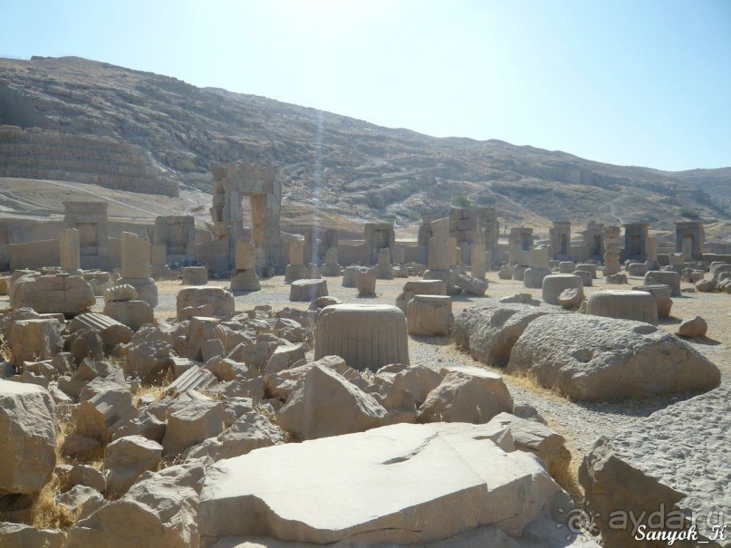 Книга "Незабываемый Иран". Глава 7.3 Персеполь и его окрестности