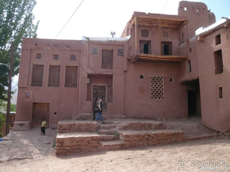 Альбом отзыва "Книга "Незабываемый Иран". Глава 5.1 Абьянэ"