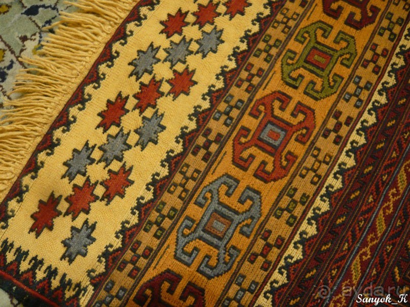 Книга "Незабываемый Иран". Глава 6.3 Большой базар Исфахана (ковры и сладости)