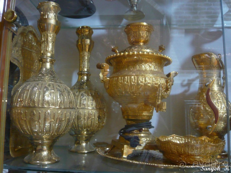 Книга "Незабываемый Иран". Глава 6.3 Большой базар Исфахана (ковры и сладости)