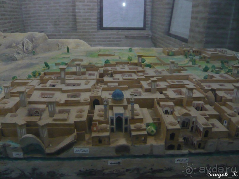 Книга "Незабываемый Иран". Глава 14.2 Достопримечательности Йезда