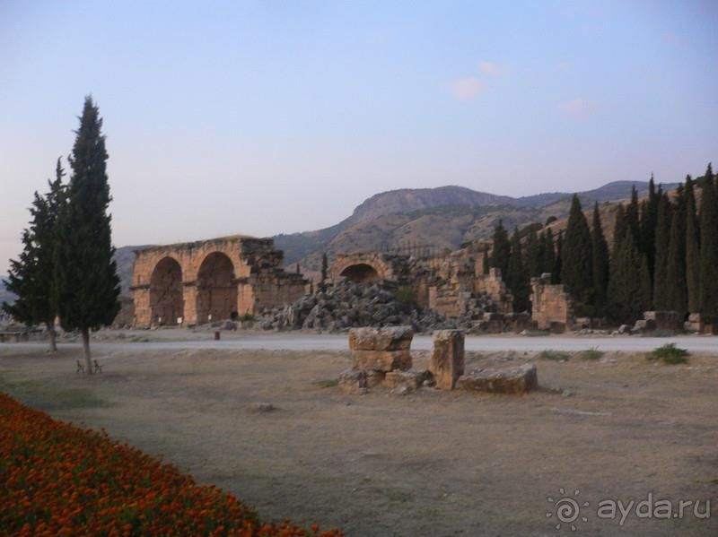 Самое яркое впечатление от тура по Турции - невероятный курорт Памуккале.