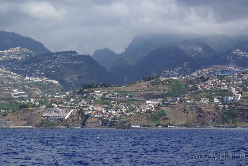 Вид на остров с океана