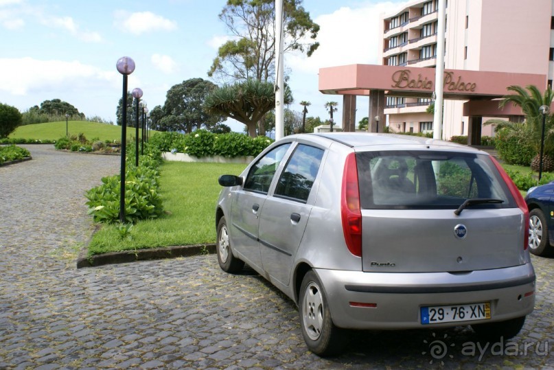 Взятый в прокат автомобиль