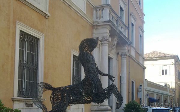 Шоппинг в Пезаро.