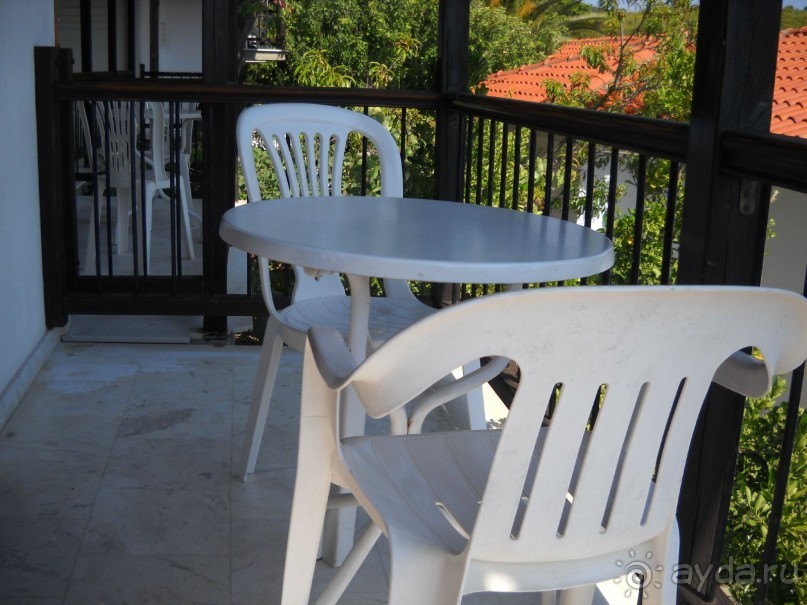 Отель для приличных людей