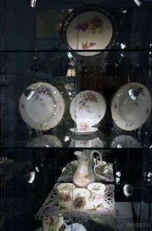 Рига, Юрмала. Интересные места Латвии: рододендроны, витая лестница, черепаха и дама в шляпе. 