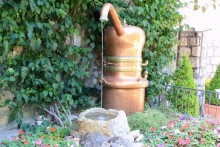 Рядом с фабрикой Картузия