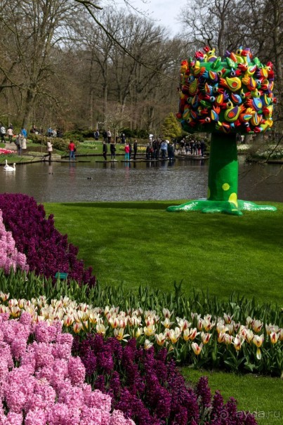 Самостоятельная поездка в Кёкенхоф с комбинированным билетом.