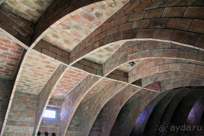 Барселона. Музеи: Дом Мила (Каменоломня) и Дом Бальо (обзор).