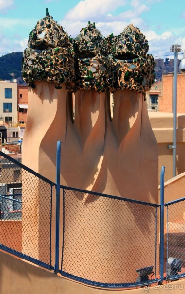 Барселона. Музеи: Дом Мила (Каменоломня) и Дом Бальо (обзор).