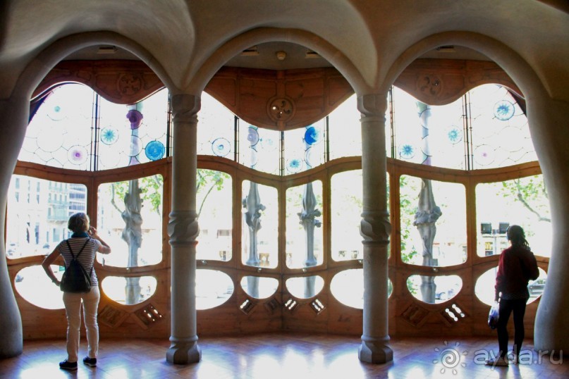 Барселона. Музеи: Дом Мила (Каменоломня) и Дом Бальо (обзор).