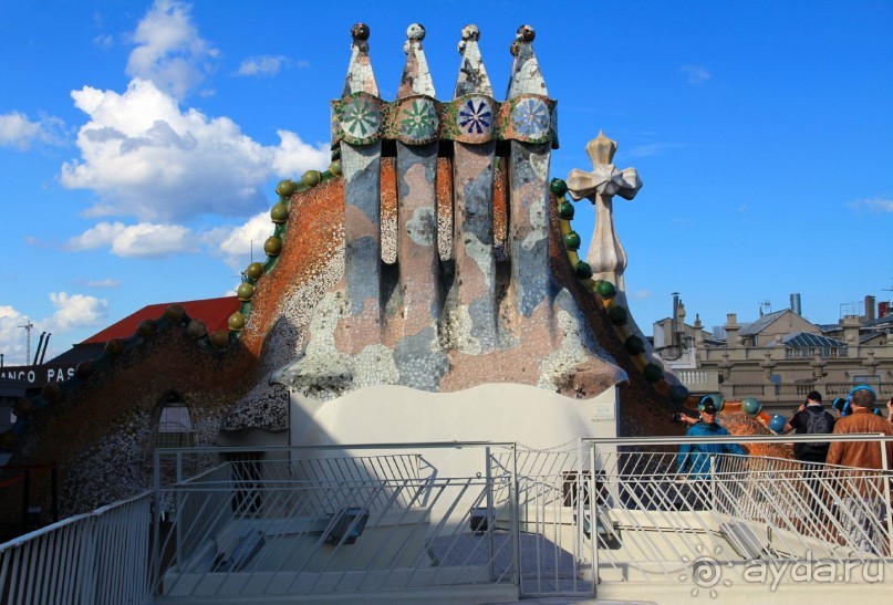 Барселона. Музеи: Дом Мила (Каменоломня) и Дом Бальо (обзор).