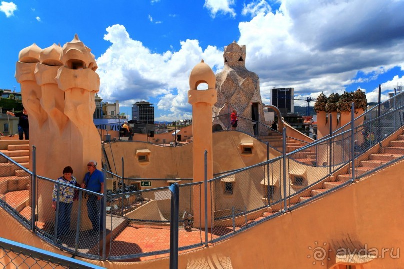 Барселона. Музеи: Дом Мила (Каменоломня) и Дом Бальо (обзор).