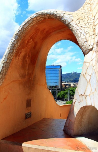 Барселона. Музеи: Дом Мила (Каменоломня) и Дом Бальо (обзор).