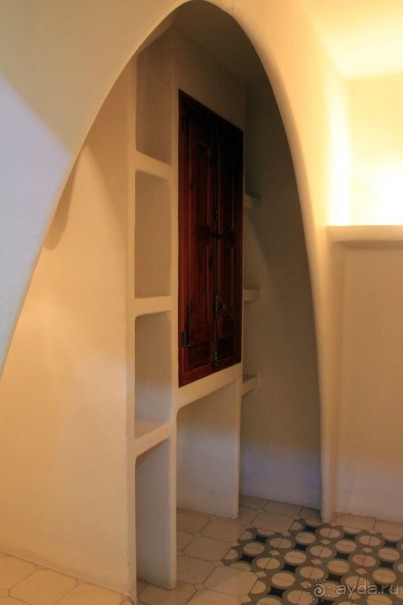 Барселона. Музеи: Дом Мила (Каменоломня) и Дом Бальо (обзор).