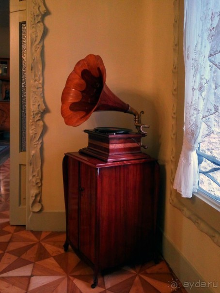 Барселона. Музеи: Дом Мила (Каменоломня) и Дом Бальо (обзор).