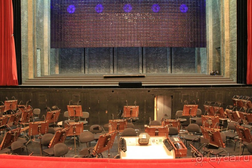 Вид на оркестр.