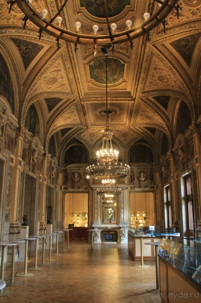 Мраморный зал.