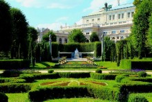 Памятник императрице Элизабет