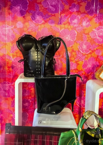 Даже если вы не любитель сумок, но цените оригинальность, загляните в этот музей