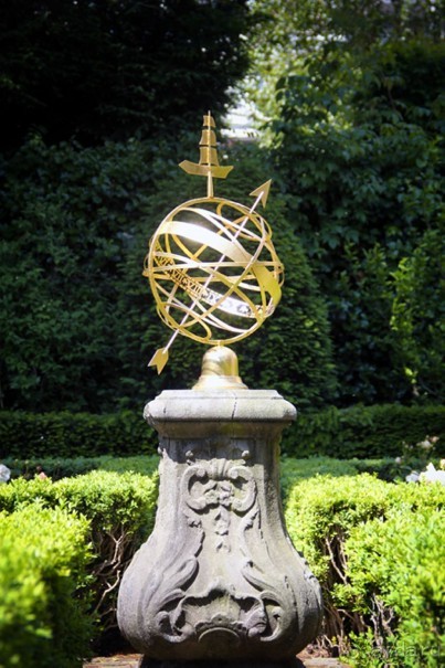 Музей Ван Лоона, Музей Гелвинка Хинлопена, Музей Виллета Холтхюйзена в Амстердаме.