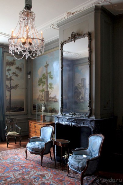 Музей Ван Лоона, Музей Гелвинка Хинлопена, Музей Виллета Холтхюйзена в Амстердаме.