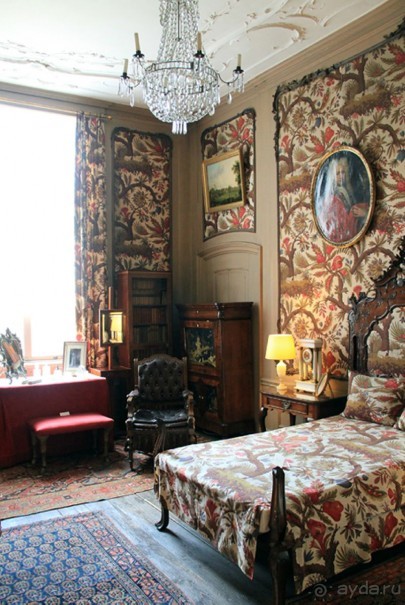 Музей Ван Лоона, Музей Гелвинка Хинлопена, Музей Виллета Холтхюйзена в Амстердаме.