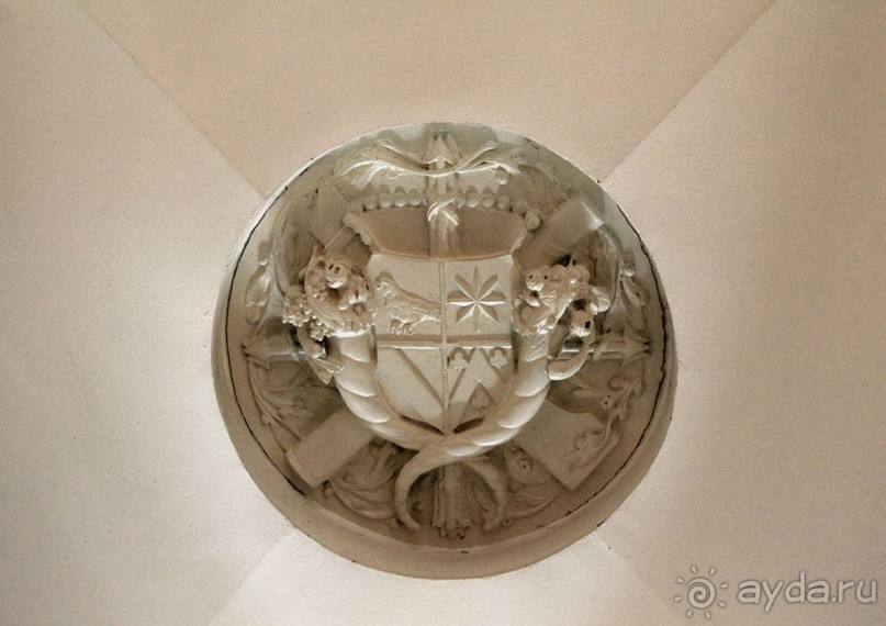 Музей Ван Лоона, Музей Гелвинка Хинлопена, Музей Виллета Холтхюйзена в Амстердаме.