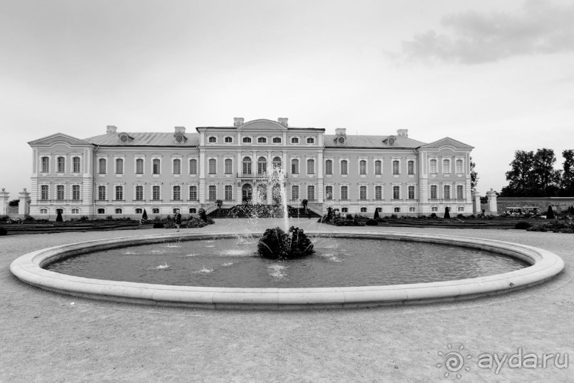 Рига, окрестности. Рундальский дворец и сад. Архитектор Франческо Бартоломео Растрелли.