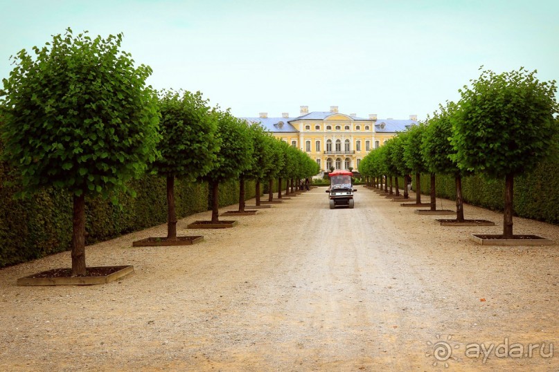 Рига, окрестности. Рундальский дворец и сад. Архитектор Франческо Бартоломео Растрелли.