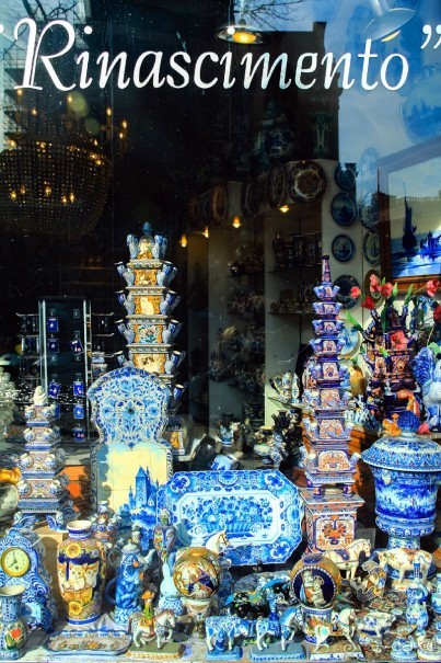 Альбом отзыва "АМСТЕРДАМ. СЫРЫ, СЕЛЁДОЧКА И ВАФЛИ."