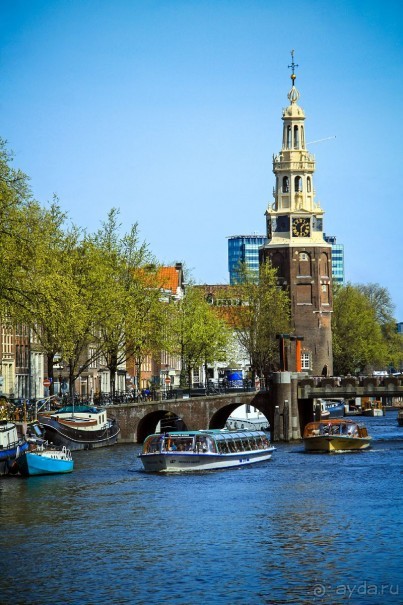 Альбом отзыва "АМСТЕРДАМ. СЫРЫ, СЕЛЁДОЧКА И ВАФЛИ."