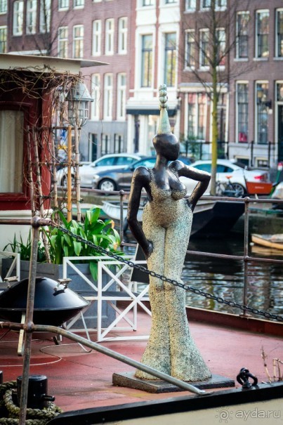 Альбом отзыва "АМСТЕРДАМ. СЫРЫ, СЕЛЁДОЧКА И ВАФЛИ."