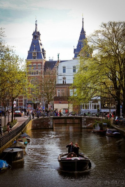 Альбом отзыва "АМСТЕРДАМ. СЫРЫ, СЕЛЁДОЧКА И ВАФЛИ."