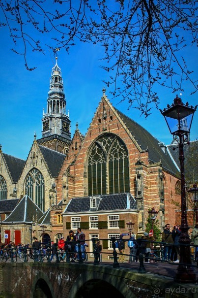 Альбом отзыва "АМСТЕРДАМ. СЫРЫ, СЕЛЁДОЧКА И ВАФЛИ."